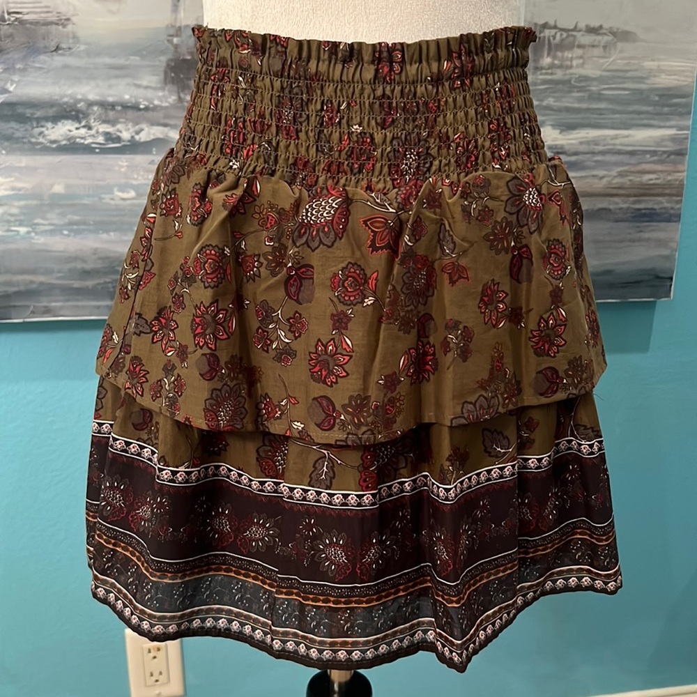 NWT Girl’s Chelsea & Violet 2 Tier Olive Skirt, Medium